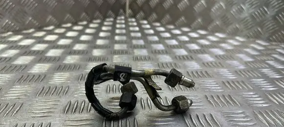 Fuel injector supply line/pipe
