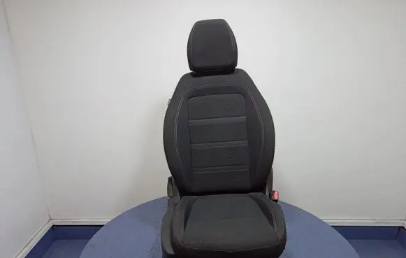Fiat Tipo Front passenger seat 