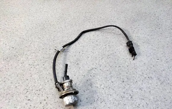 Mercedes-Benz SLK R172 AdBlue injector A004901413AOP1032 A004901413