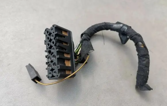 Audi A6 S6 C4 4A Wiring harness 