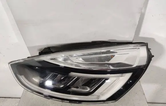 Renault Clio IV Headlight/headlamp 260605046R 01060011200010