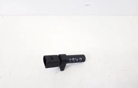 Mercedes-Benz Vito Viano W639 Crankshaft position sensor A0031532828