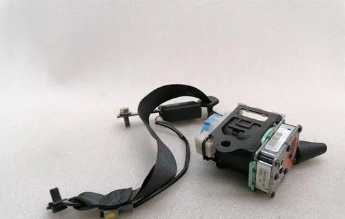 Aston Martin DB11 Rear seatbelt FD43611B74AAW