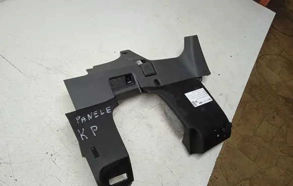 Dashboard lower bottom trim panel
