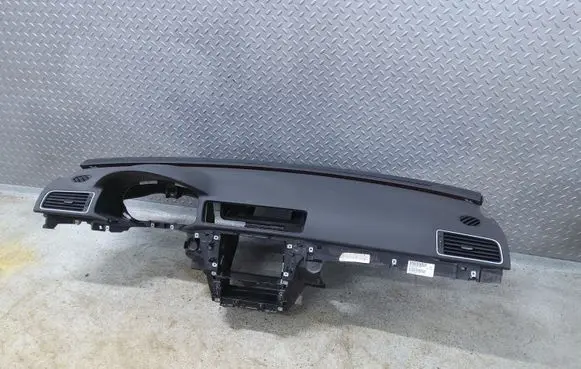 Volkswagen PASSAT B7 USA Dashboard 561857003K 561857003H 561857003L
