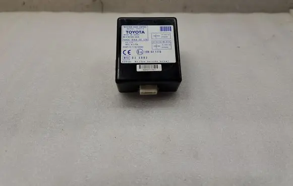 Toyota Corolla Verso AR10 Door control unit/module 61B168000 897410F010