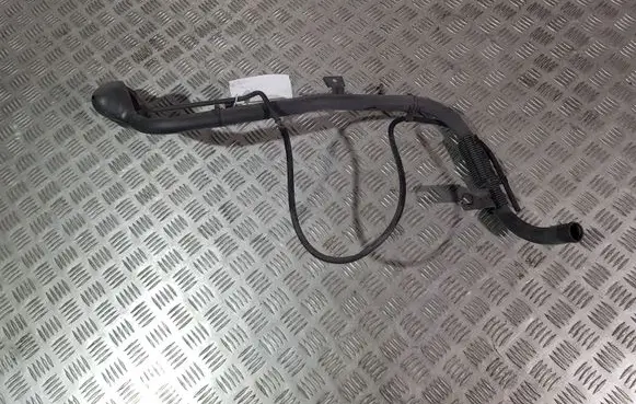 Fuel tank filler neck pipe