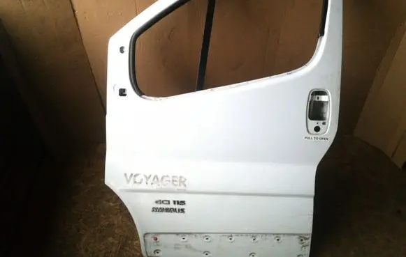 Nissan Primastar Front door