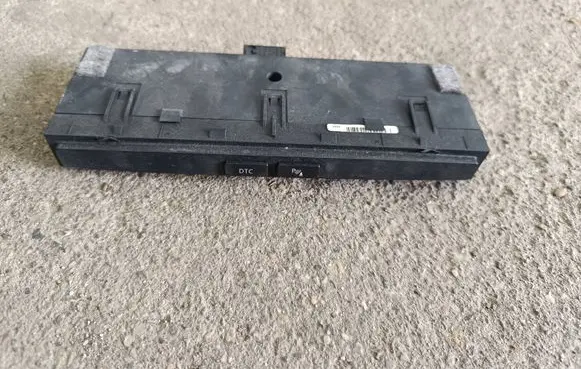 BMW 5 E60 E61 Parking (PDC) sensor switch 6952477