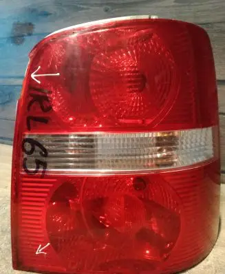 Volkswagen Touran I Rear/tail lights 1T0945258A