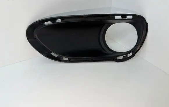 Porsche Cayenne (92A) Front fog light trim/grill 7P5807593