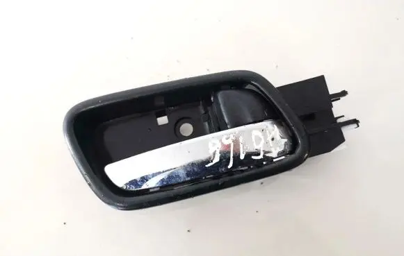 Honda CR-V Rear door interior handle
