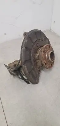 Volkswagen Tiguan Front wheel hub spindle knuckle