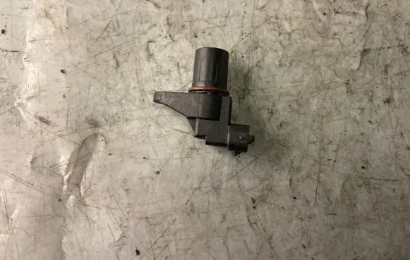 Jeep Grand Cherokee (WK) Camshaft position sensor A0051531328