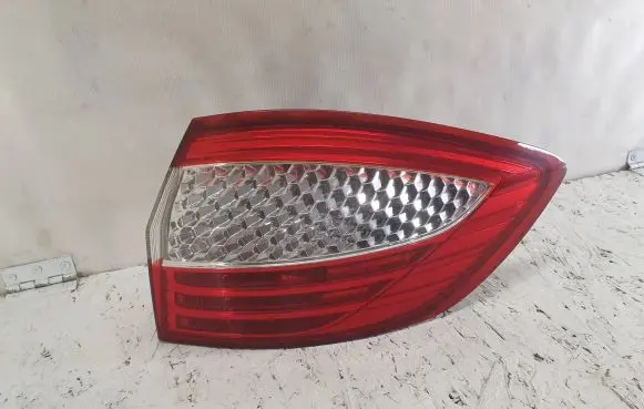 Ford Mondeo MK IV Rear/tail lights 7S7113404B 0374D
