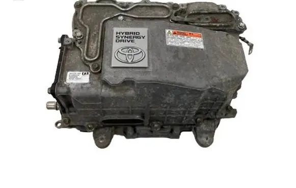 Toyota Yaris Voltage converter inverter G920052030