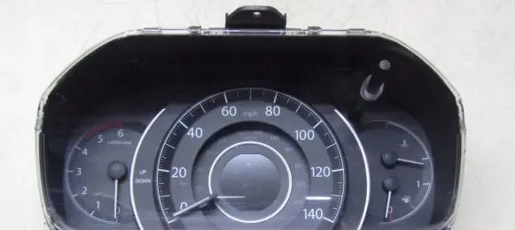 Honda CR-V Speedometer (instrument cluster)
