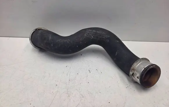 Mercedes-Benz C W204 Engine coolant pipe/hose A2045011682 2045011682