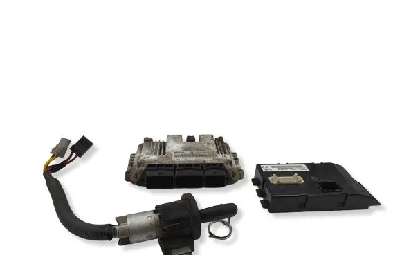 Renault Master II Engine ECU kit and lock set 0281013363 8200695639 8200635663