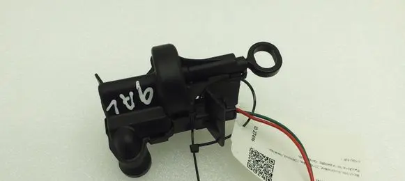 Toyota Aygo AB40 Fuel tank cap lock 153615
