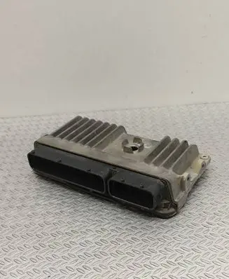 Toyota Yaris Engine control unit/module 896610U140 MB2762002422