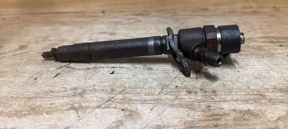 Volvo XC90 Fuel injector 0445110078