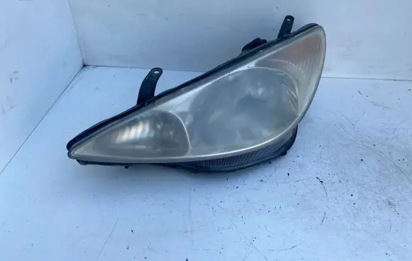 Toyota Previa (XR30, XR40) II Headlight/headlamp 28132