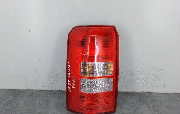 Jeep Patriot Rear/tail lights