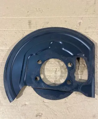 Nissan Qashqai Front brake disc dust cover plate 