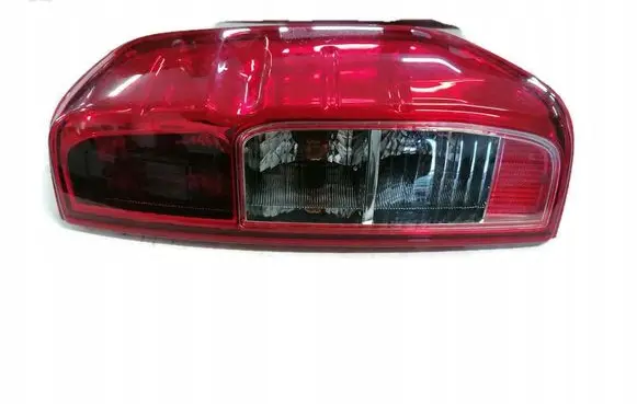 Nissan Navara D40 Rear/tail lights set 150TYS