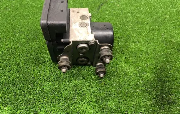 Volkswagen Transporter - Caravelle T5 ABS Pump 7H0907379R