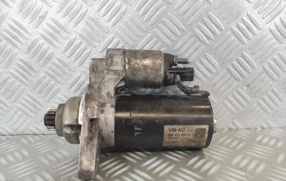 Volkswagen Golf VI Starter motor 02Z911023N