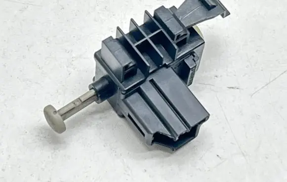 Land Rover Range Rover Evoque L538 Clutch pedal sensor 6G9T11A152AA