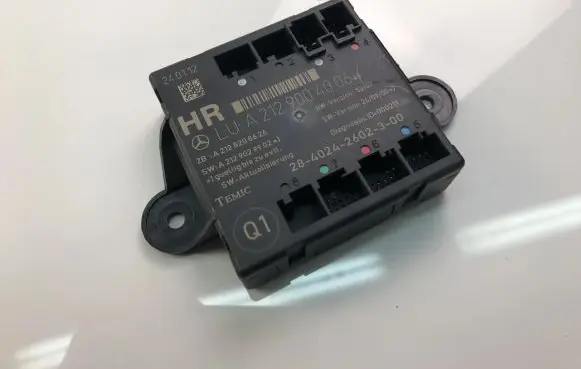 Mercedes-Benz E A207 Other control units/modules A2129004006