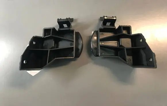 BMW 3 E46 Rear bumper mounting bracket 8195321 8195322 51128195321