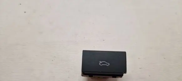 Audi A6 S6 C6 4F Tailgate opening switch 4F0959831