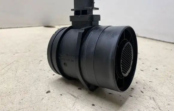 BMW 1 E81 E87 Mass air flow meter 0281006146 277406244 8509724