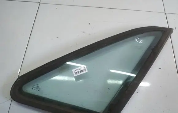 Volkswagen PASSAT B3 Rear side window AS2