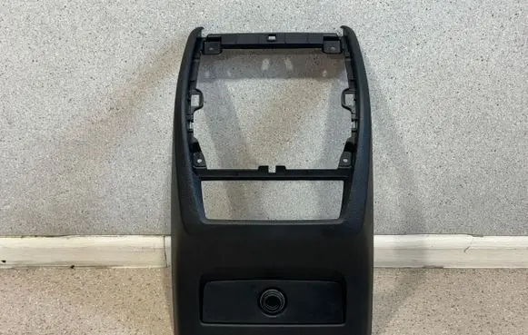 Other center console (tunnel) element