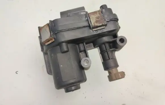 Opel Insignia A Electric throttle body valve 