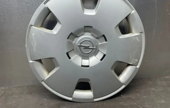 Opel Astra J R16 wheel hub/cap/trim 13209732