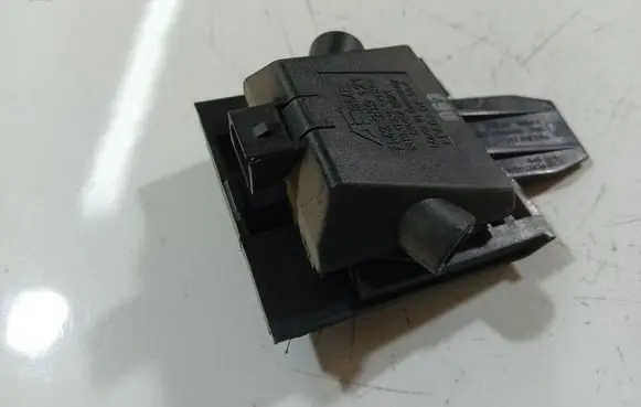 Sensor