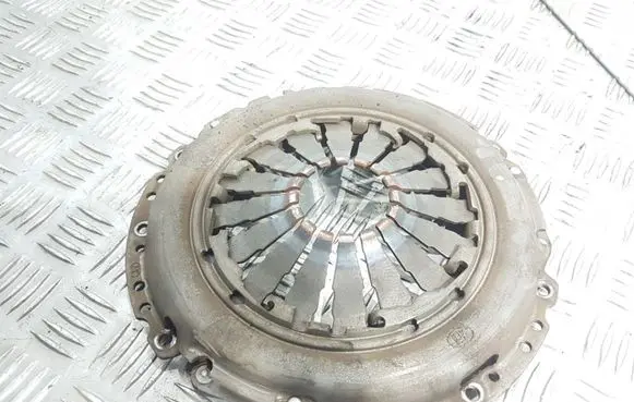 Opel Corsa D Pressure plate 