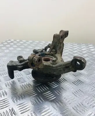 Opel Astra G Front wheel hub spindle knuckle