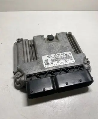 Volkswagen Polo IV 9N3 Engine control unit/module 045906013E 0281013010