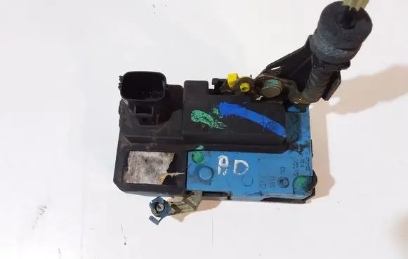 Volvo V70 Front door lock