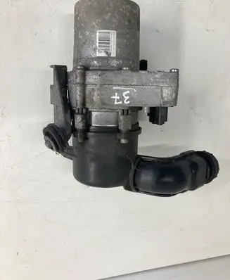 Peugeot 508 Power steering pump 9676154280