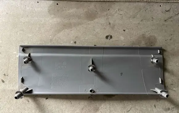 Volkswagen Transporter - Caravelle T5 Seat trim 7H0881320A