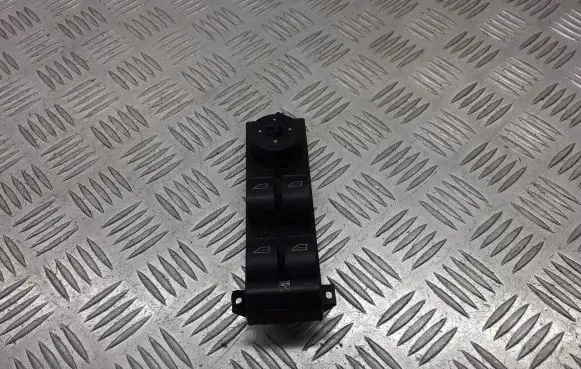 Ford Focus Electric window control switch 7M5T-14A132-AB