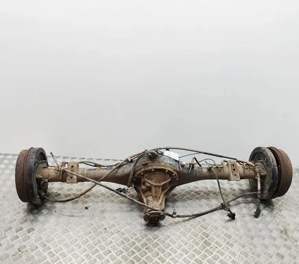 Mitsubishi L200 Rear axle beam 3711A351 SH284X